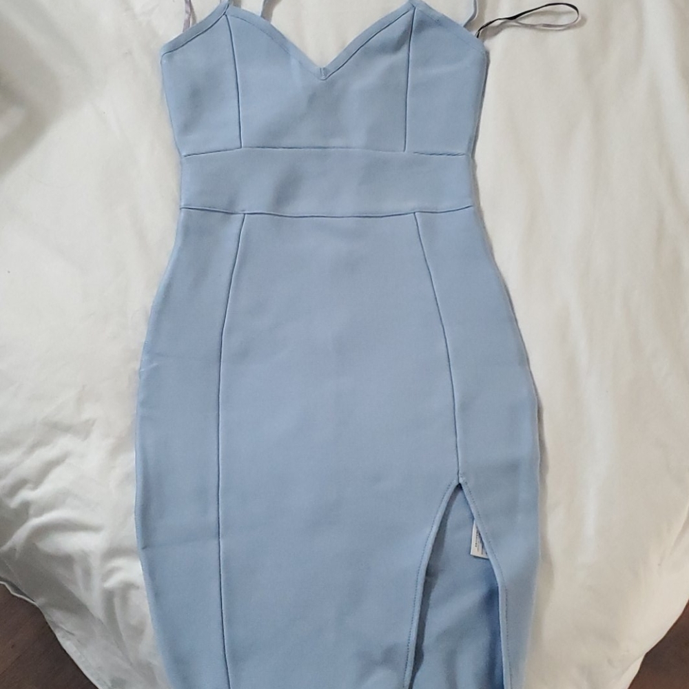 Dress - Picture 2 of 3